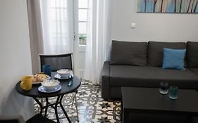 The Blue Apartment In The Heart Of Heraklion